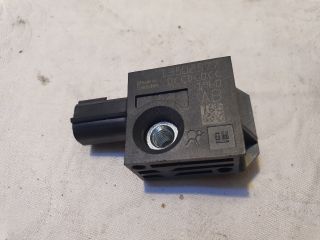 bontott OPEL ASTRA J Első Középső Ütközés Érzékelő (Homlokfalon)