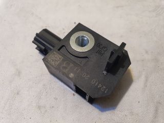 bontott OPEL ASTRA J Első Középső Ütközés Érzékelő (Homlokfalon)