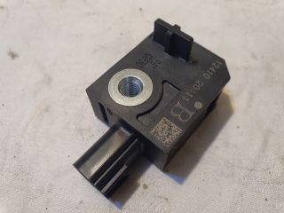 bontott OPEL ASTRA J Első Középső Ütközés Érzékelő (Homlokfalon)