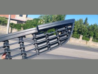 bontott OPEL ASTRA J Első Lökhárító Alsó Középső Díszrács