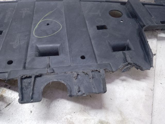 bontott OPEL ASTRA J Első Lökhárító Alsó (Műanyag)