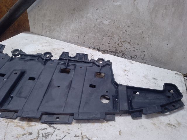 bontott OPEL ASTRA J Első Lökhárító Alsó (Műanyag)