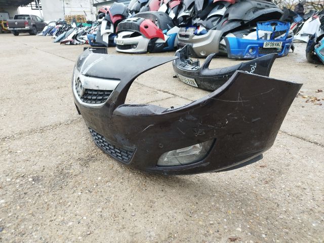 bontott OPEL ASTRA J Első Lökhárító (Részeivel)