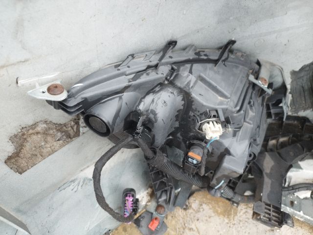 bontott OPEL ASTRA J Első Lökhárító (Részeivel)