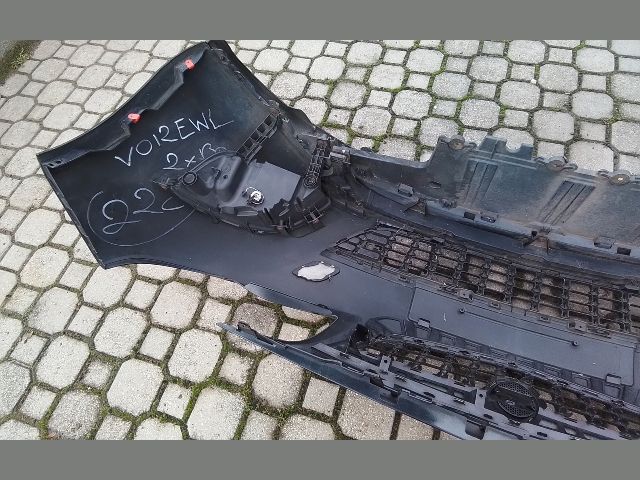 bontott OPEL ASTRA J Első Lökhárító (Részeivel)