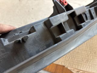 bontott OPEL ASTRA J Első Lökhárító Tartó Felső