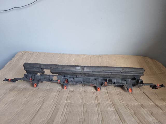 bontott OPEL ASTRA J Első Lökhárító Tartó Felső