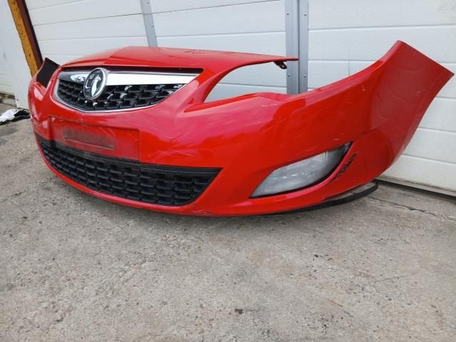 bontott OPEL ASTRA J Első Lökhárító (Üresen)