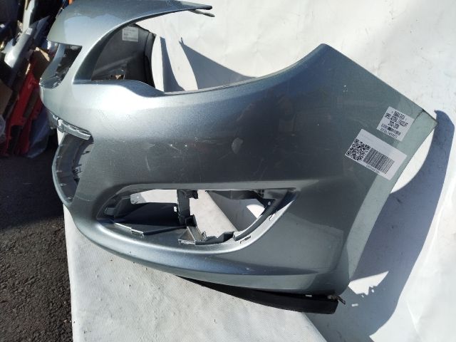 bontott OPEL ASTRA J Első Lökhárító (Üresen)