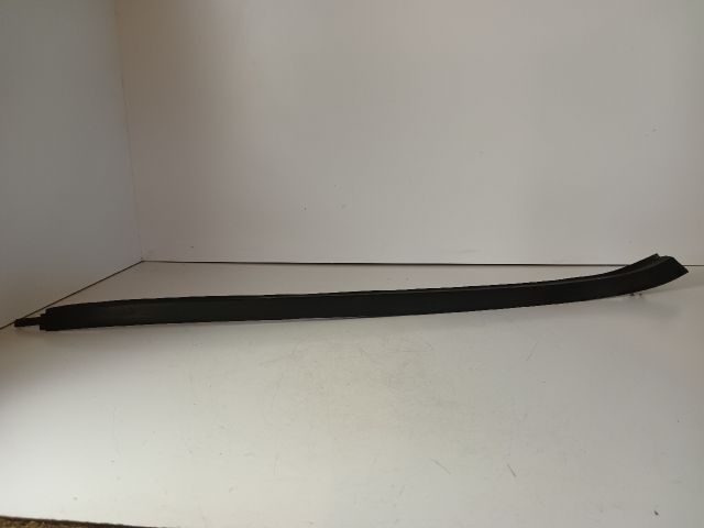 bontott OPEL ASTRA J Első Szélvédő Jobb Díszléc