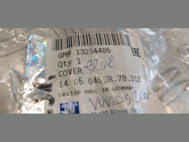 bontott OPEL ASTRA J Első Vonószem Burkolat