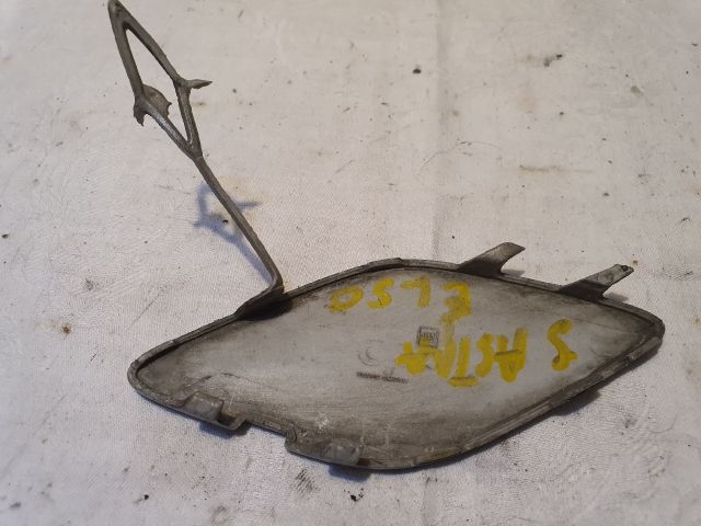 bontott OPEL ASTRA J Első Vonószem Burkolat