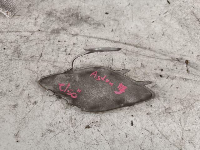 bontott OPEL ASTRA J Első Vonószem Burkolat