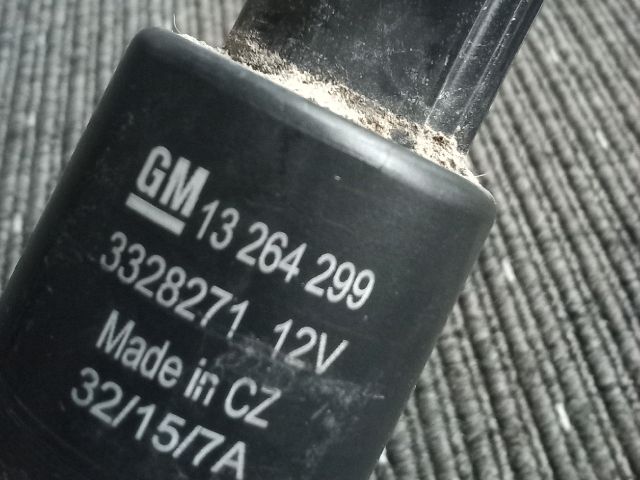 bontott OPEL ASTRA J Fényszórómosó Szivattyú