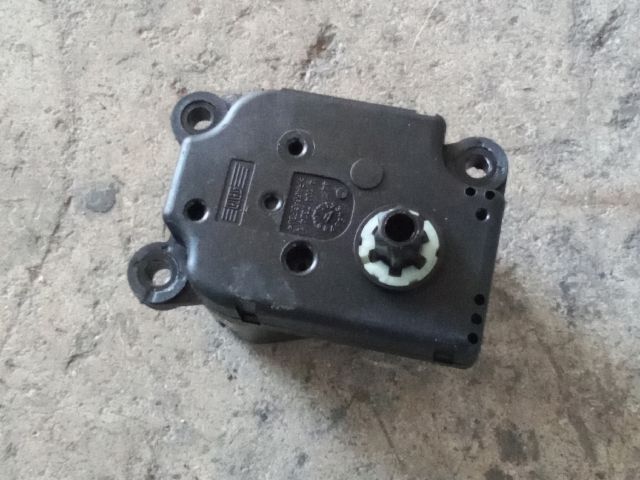 bontott OPEL ASTRA J Fűtés Állító Motor