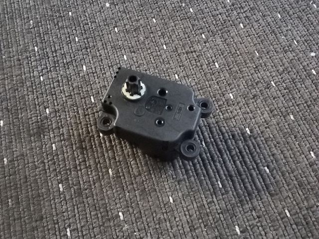 bontott OPEL ASTRA J Fűtés Állító Motor