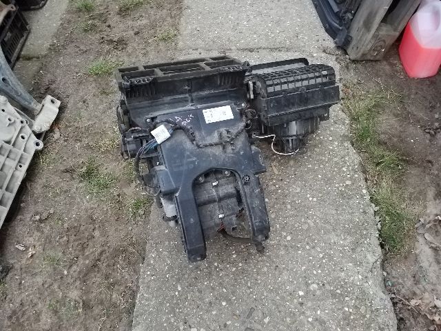 bontott OPEL ASTRA J Fűtés Box