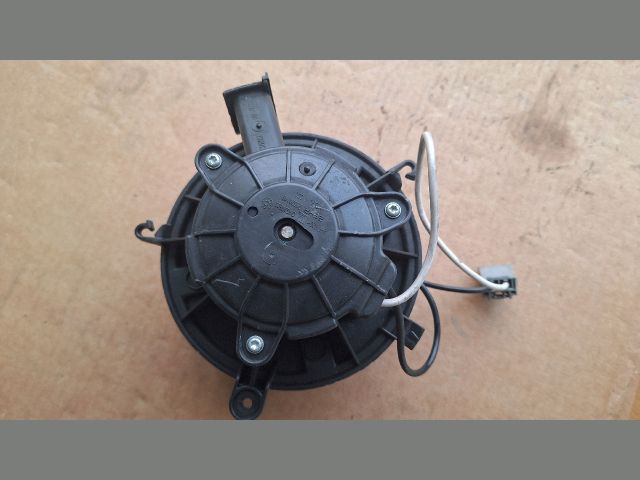 bontott OPEL ASTRA J Fűtőmotor (Klímás)