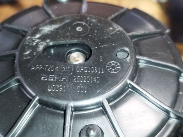 bontott OPEL ASTRA J Fűtőmotor (Klímás)