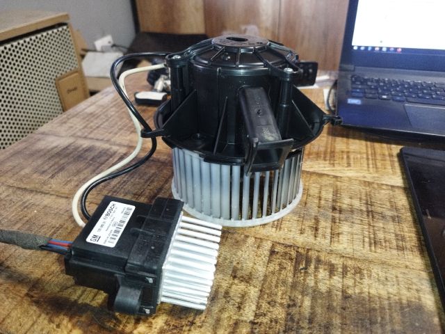 bontott OPEL ASTRA J Fűtőmotor (Klímás)