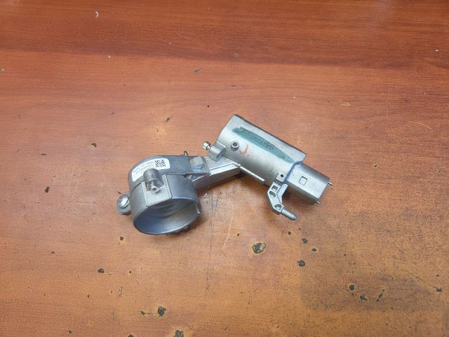 bontott OPEL ASTRA J Gyújtáskapcsoló Ház