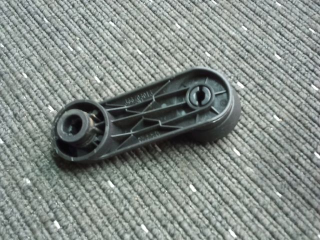 bontott OPEL ASTRA J Hátsó Ablaktekerő Kar