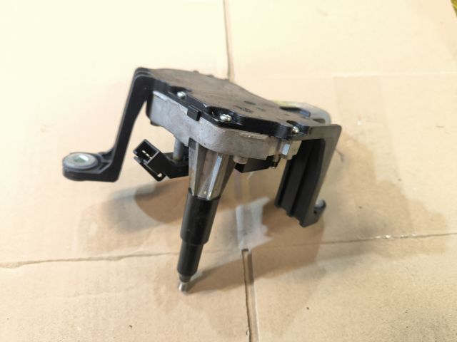 bontott OPEL ASTRA J Hátsó Ablaktörlő Motor