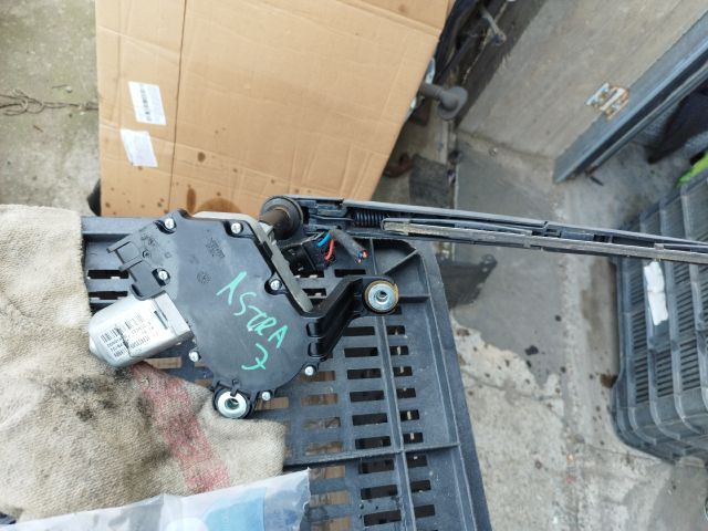 bontott OPEL ASTRA J Hátsó Ablaktörlő Motor