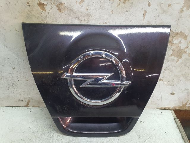 bontott OPEL ASTRA J Hátsó Embléma