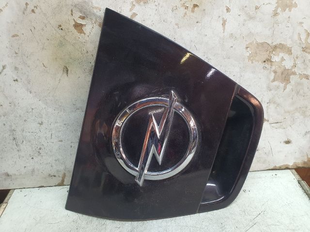 bontott OPEL ASTRA J Hátsó Embléma