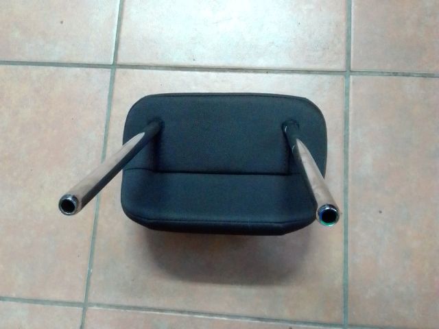 bontott OPEL ASTRA J Hátsó Fejtámla