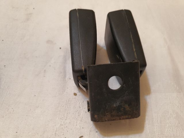 bontott OPEL ASTRA J Hátsó középső Biztonsági Öv