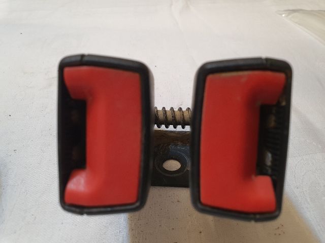 bontott OPEL ASTRA J Hátsó középső Biztonsági Öv