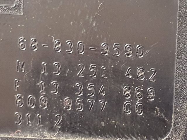 bontott OPEL ASTRA J Hátsó középső Biztonsági Öv