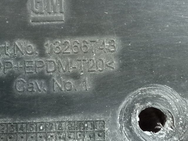 bontott OPEL ASTRA J Hátsó középső Lökhárító Tartó (Műanyag)