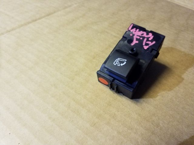 bontott OPEL ASTRA J Hátsó Ülés Rögzítő