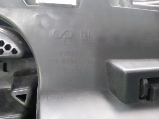 bontott OPEL ASTRA J Hűtőrács