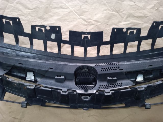 bontott OPEL ASTRA J Hűtőrács