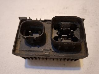 bontott OPEL ASTRA J Izzító Relé