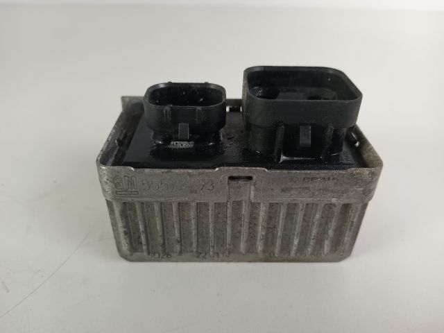 bontott OPEL ASTRA J Izzító Relé