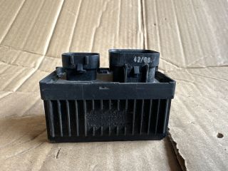 bontott OPEL ASTRA J Izzító Relé