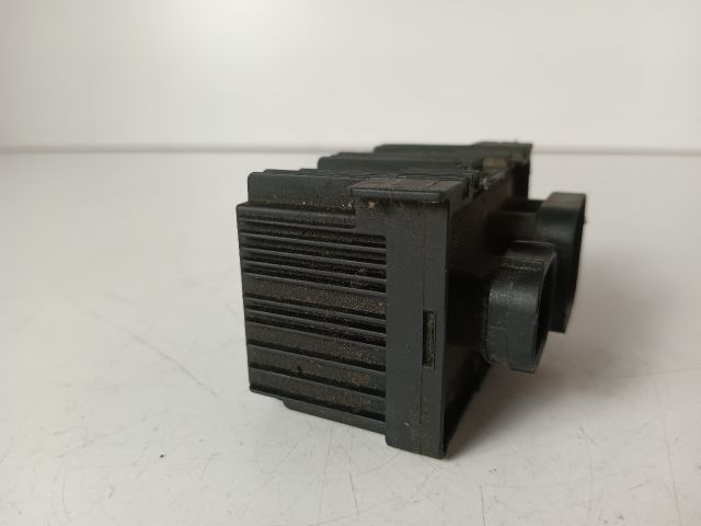 bontott OPEL ASTRA J Izzító Relé