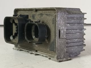 bontott OPEL ASTRA J Izzító Relé