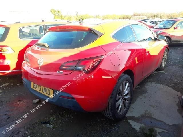 bontott OPEL ASTRA J Jobb A Oszlop Burkolat