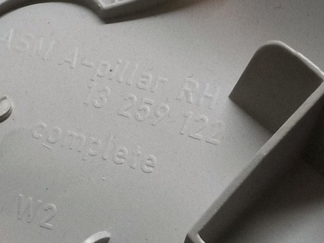 bontott OPEL ASTRA J Jobb A Oszlop Burkolat