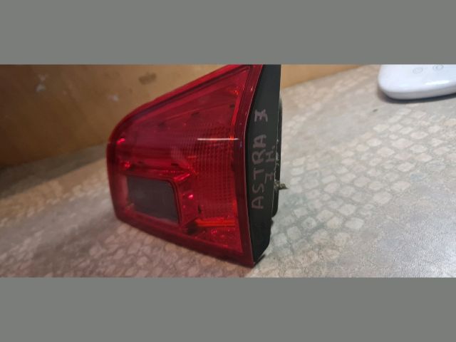bontott OPEL ASTRA J Jobb Belső Hátsó Lámpa