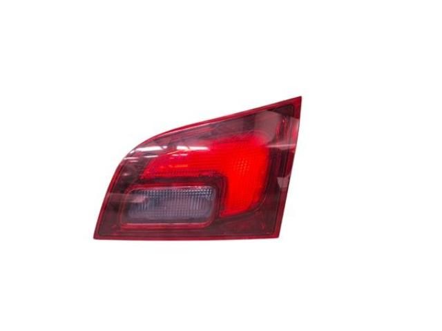 bontott OPEL ASTRA J Jobb Belső Hátsó Lámpa