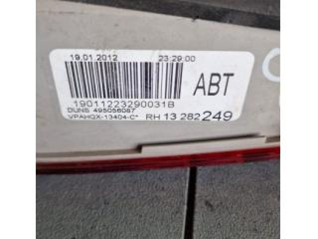 bontott OPEL ASTRA J Jobb Belső Hátsó Lámpa