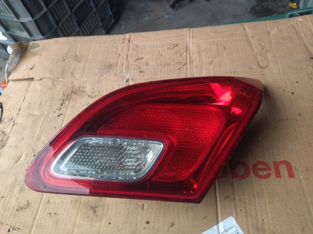 bontott OPEL ASTRA J Jobb Belső Hátsó Lámpa