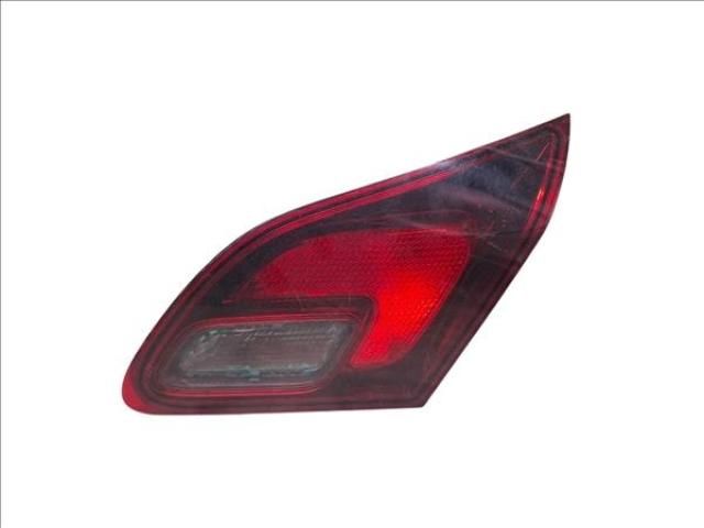 bontott OPEL ASTRA J Jobb Belső Hátsó Lámpa